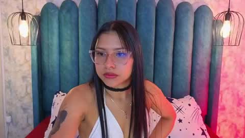 Domelipa  online show from April 18, 2026, 11:47 am