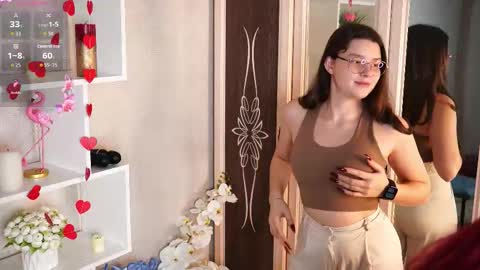 Kate and Anna online show from October 21, 2025, 5:57 pm