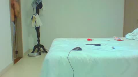 vergagolosa22 online show from March 3, 2025, 2:15 am