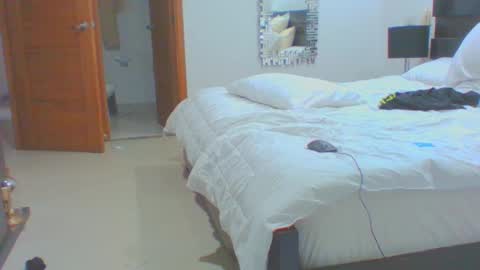 vergagolosa22 online show from November 2, 2025, 8:33 pm