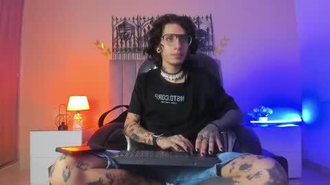 Snapshot of vergil_noir chatting on May 24, 2026, 3:44 am vergil_noir online show from May 24, 2026, 3:44 am