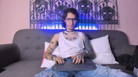 Snapshot of vergil_noir chatting on May 30, 2026, 3:58 am vergil_noir online show from May 30, 2026, 3:58 am