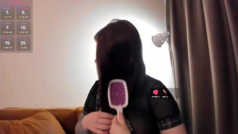 Sonya online show from September 22, 2025, 5:09 am