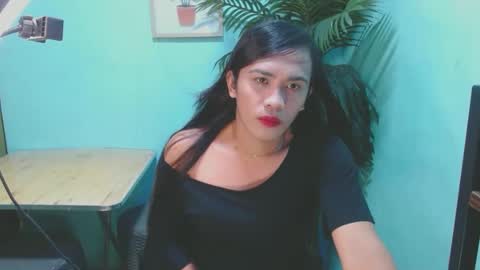 Snapshot of verhenia chatting on December 11, 2024, 1:39 pm verhenia online show from December 11, 2024, 1:39 pm