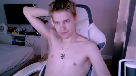 Snapshot of veritas_in_vine chatting on July 4, 2026, 3:07 pm Veritas online show from July 4, 2026, 3:07 pm