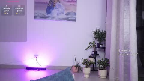 vero_cam online show from March 1, 2026, 3:19 am