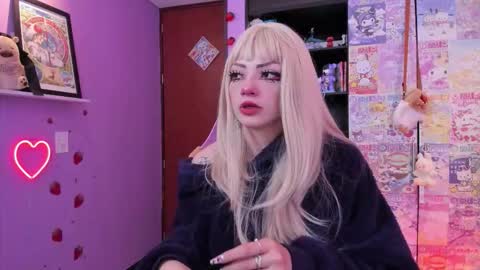     online show from October 18, 2025, 12:02 am