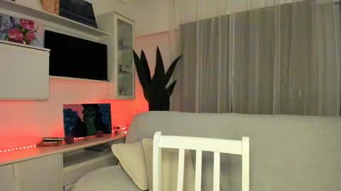 Lolitalolz online show from February 26, 2025, 8:22 pm