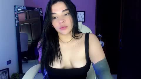 veronica_118 online show from December 16, 2024, 11:12 am