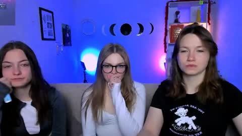 Ronni online show from April 12, 2026, 7:30 pm