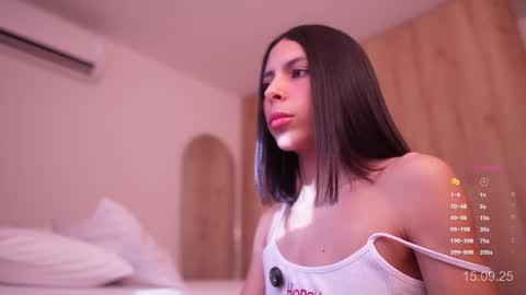 Veronica online show from September 15, 2025, 12:49 pm