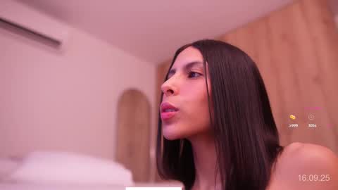 Veronica online show from September 16, 2025, 12:28 pm