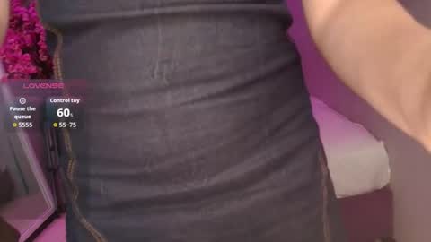 Snapshot of veronica_miiller chatting on May 23, 2026, 7:40 pm veronica online show from May 23, 2026, 7:40 pm
