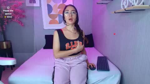Snapshot of veronica_miiller chatting on May 25, 2026, 7:31 pm veronica online show from May 25, 2026, 7:31 pm
