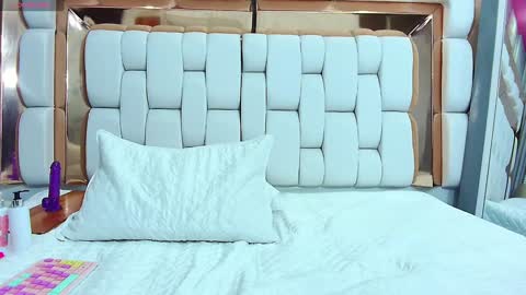 Veronica online show from February 2, 2025, 3:28 pm