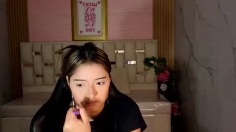 Snapshot of veronicaa_s chatting on June 18, 2026, 8:13 pm veronicaa_s online show from June 18, 2026, 8:13 pm