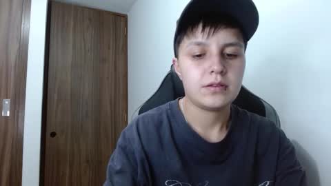 Veronica Clark online show from November 4, 2025, 3:27 am