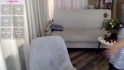 Snapshot of veronicagilbert chatting on December 22, 2024, 9:22 am Helen online show from December 22, 2024, 9:22 am