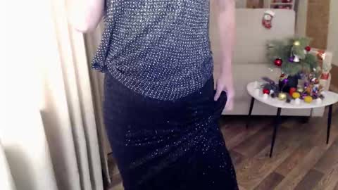 Snapshot of veronicagilbert chatting on December 28, 2024, 8:48 am Helen online show from December 28, 2024, 8:48 am