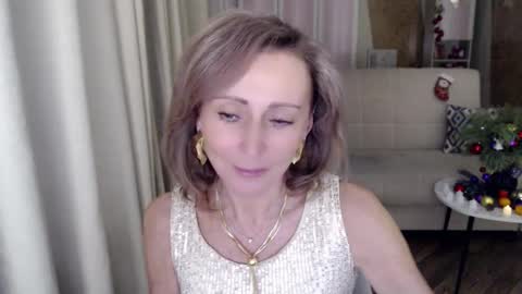 Snapshot of veronicagilbert chatting on January 5, 2025, 5:30 am Helen online show from January 5, 2025, 5:30 am