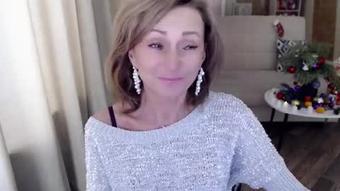 Snapshot of veronicagilbert chatting on January 8, 2025, 9:10 am Helen online show from January 8, 2025, 9:10 am