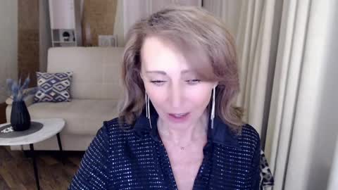 Snapshot of veronicagilbert chatting on January 15, 2025, 4:57 am Helen online show from January 15, 2025, 4:57 am