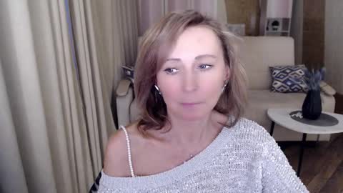 Snapshot of veronicagilbert chatting on January 16, 2025, 12:20 pm Helen online show from January 16, 2025, 12:20 pm