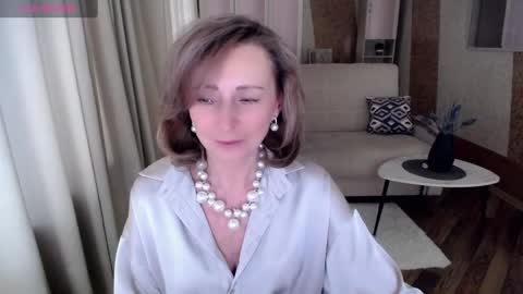 Snapshot of veronicagilbert chatting on January 22, 2025, 5:05 am Helen online show from January 22, 2025, 5:05 am