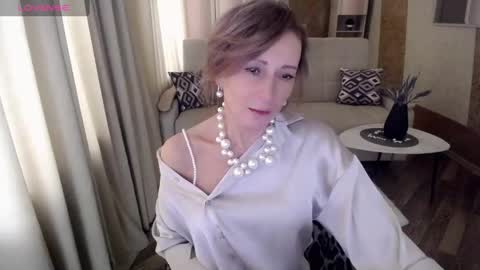 Snapshot of veronicagilbert chatting on January 25, 2025, 8:42 am Helen online show from January 25, 2025, 8:42 am
