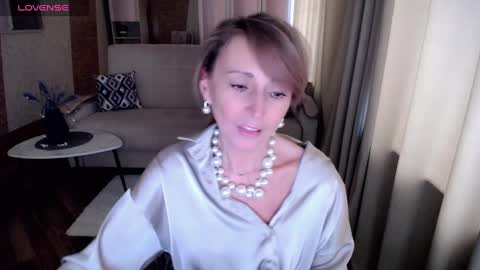 Snapshot of veronicagilbert chatting on February 3, 2025, 11:09 am Helen online show from February 3, 2025, 11:09 am