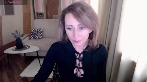 Snapshot of veronicagilbert chatting on February 6, 2025, 5:25 am Helen online show from February 6, 2025, 5:25 am