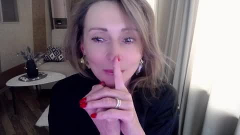 Snapshot of veronicagilbert chatting on February 27, 2025, 11:31 am Helen online show from February 27, 2025, 11:31 am