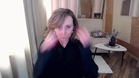 Snapshot of veronicagilbert chatting on February 28, 2025, 11:25 am Helen online show from February 28, 2025, 11:25 am
