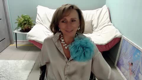 Snapshot of veronicagilbert chatting on March 11, 2025, 8:20 am Helen online show from March 11, 2025, 8:20 am