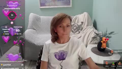 Snapshot of veronicagilbert chatting on October 5, 2025, 6:23 am Helen online show from October 5, 2025, 6:23 am