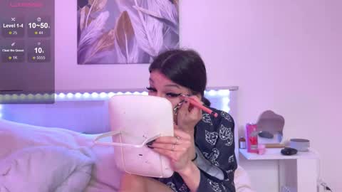 Snapshot of veronicaleal_ chatting on September 25, 2025, 8:40 am Vivi online show from September 25, 2025, 8:40 am