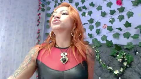 Snapshot of veronicaqueen2 chatting on September 24, 2025, 10:24 pm veronicaqueen2 online show from September 24, 2025, 10:24 pm
