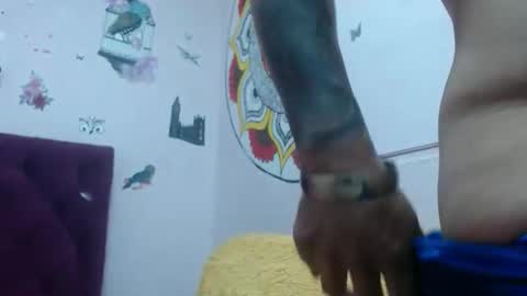 Snapshot of veronicaqueen2 chatting on October 16, 2025, 11:17 pm veronicaqueen2 online show from October 16, 2025, 11:17 pm
