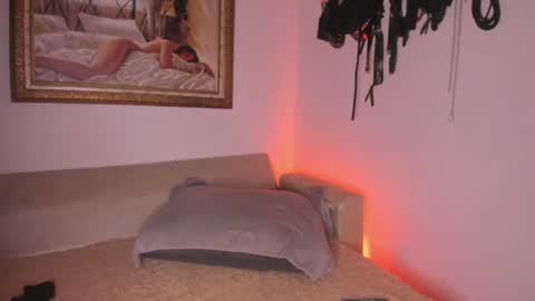 Snapshot of veronicasmith_os chatting on June 27, 2026, 7:52 pm veronicasmith_os online show from June 27, 2026, 7:52 pm