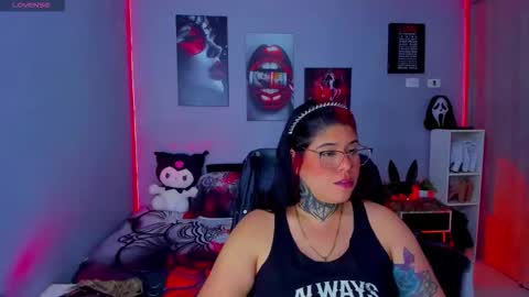 Miss Veronika online show from November 5, 2025, 7:58 pm