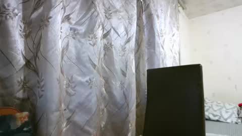 veronika_xi online show from November 17, 2025, 7:03 am