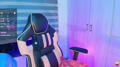 Veronikali online show from September 19, 2025, 1:56 pm