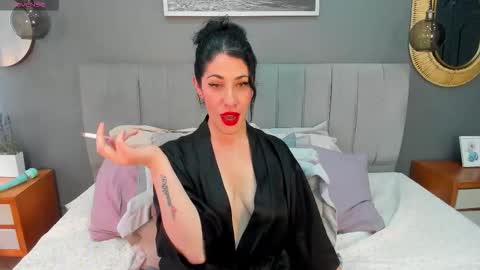 Veronica  online show from October 2, 2025, 2:46 pm