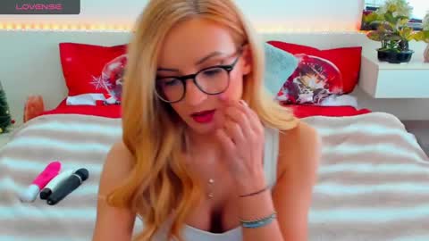 VerraSweet4u online show from February 11, 2025, 8:48 am