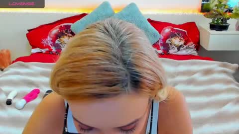 VerraSweet4u online show from March 7, 2025, 9:18 am