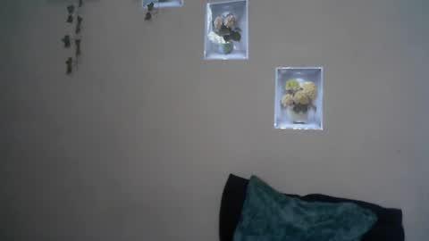 verronique1511 online show from April 18, 2026, 4:38 am