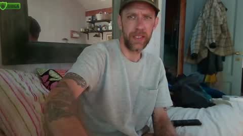 Snapshot of versatilexswede chatting on July 9, 2026, 1:37 pm John online show from July 9, 2026, 1:37 pm