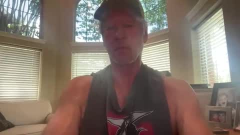Vervalas online show from June 3, 2026, 6:57 pm