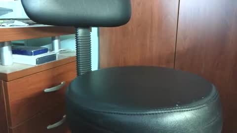 Snapshot of verylittletiny chatting on February 25, 2026, 8:18 pm Erik online show from February 25, 2026, 8:18 pm