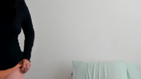 Snapshot of verysassypeachgoddess chatting on March 3, 2026, 4:02 pm verysassypeachgoddess online show from March 3, 2026, 4:02 pm